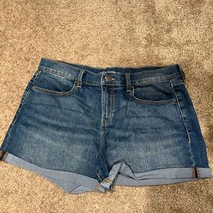 Old navy mid rise jean shorts